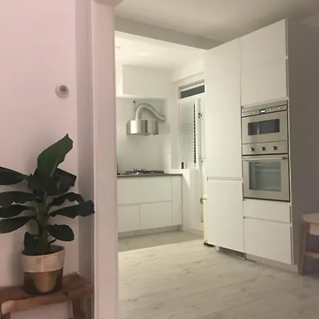 Charming Entire Near Amsterdam Apartment *
